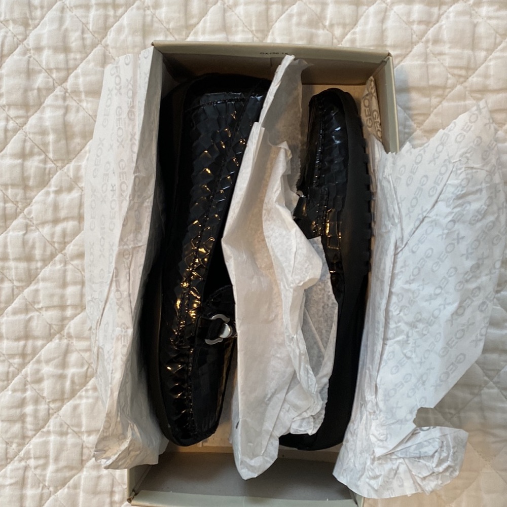 NWT Geox patent leather loafer! - Picture 8 of 9